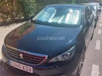 Usado Peugeot 308 Allure 130 CV (95 kW) 2019 Negro Berlina