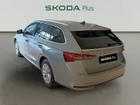 Nuevo Skoda Octavia Selection 116 CV (85 kW) 2026 Gris / plata Familiar