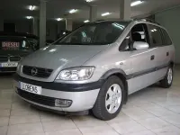 Usado Opel Zafira Elegance 100 CV (73 kW) 2000 Gris / plata Monovolumen