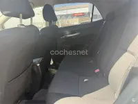 Usado Toyota Auris Luna 90 CV (66 kW) 2007 Gris / plata Utilitario