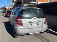 Usado Mercedes A180 Elegance 109 HP (80 kW) 2007 Cinzento Monovolume