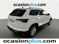 Usado Skoda Karoq Selection 115 CV (84 kW) 2024 Blanco SUV