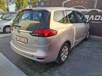 Usado Opel Zafira Tourer Expression 120 CV (88 kW) 2016 Gris / plata Monovolumen