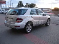 Usado Mercedes ML320 224 CV (164 kW) 2009 Gris / plata SUV