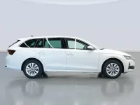 Usado Skoda Octavia Selection 116 CV (85 kW) 2026 Blanco Familiar