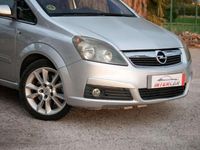 Usado Opel Zafira Enjoy 120 CV (88 kW) 2006 Gris Monovolumen
