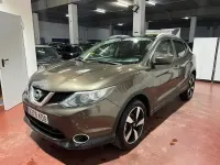 Usado Nissan Qashqai N-Connecta 110 CV (80 kW) 2017 Marrón SUV