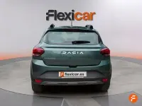 Usado Dacia Sandero Essentiel 101 CV (74 kW) 2025 Verde