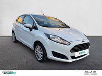 Usado Ford Fiesta Trend 75 CV (55 kW) 2015 Blanco Utilitario
