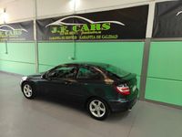 Usado Mercedes C180 143 CV (105 kW) 2006 Azul Berlina