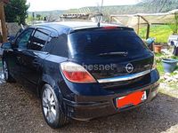 Usado Opel Astra Sport 100 HP (73 kW) 2005 Preto Sedan