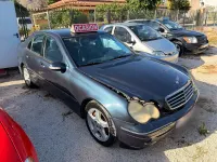 Usado Mercedes C270 Elegance 170 CV (125 kW) 2001 Azul Berlina