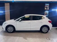 Usado Seat Ibiza Style Plus 110 CV (80 kW) 2022 Blanco Utilitario