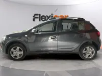 Usado Dacia Sandero Comfort 91 CV (66 kW) 2020 Negro Berlina