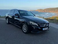 Usado Mercedes C250 204 CV (150 kW) 2018 Negro Familiar