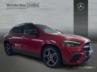 Usado Mercedes GLA200 150 CV (110 kW) 2025 Rojo SUV