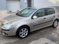 Usado VW Golf IV Highline 105 CV (77 kW) 2004 Beige Berlina