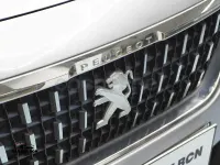 Usado Peugeot 2008 Allure 110 CV (80 kW) 2016 Gris / plata SUV