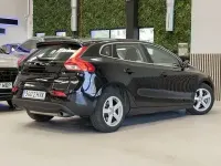 Usado Volvo V40 Momentum 180 CV (132 kW) 2014 Negro Utilitario