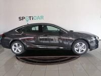 Usado Opel Insignia Business 122 CV (89 kW) 2022 Negro Berlina