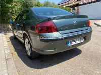 Usado Peugeot 407 Sport 136 CV (100 kW) 2006 Verde Berlina