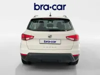 Usado Seat Arona Ecomotive 95 CV (69 kW) 2021 Blanco SUV