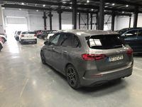 Usado Mercedes B200 150 CV (110 kW) 2021 Gris / plata Monovolumen
