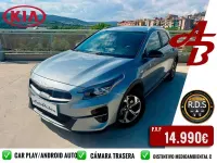 Usado Kia XCeed 120 CV (88 kW) 2022 Gris SUV
