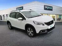 Usado Peugeot 2008 Allure 110 CV (80 kW) 2018 Blanco SUV