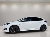 Usado Ford Focus ST-Line 125 CV (91 kW) 2017 Blanco Utilitario