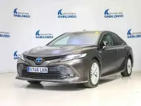 Usado Toyota Camry Advance 218 CV (160 kW) 2020 Marrón Berlina