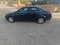 Usado Audi A4 150 CV (110 kW) 2004 Gris / plata Berlina