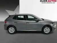 Usado Skoda Fabia Essence 80 CV (58 kW) 2025 Plata Utilitario