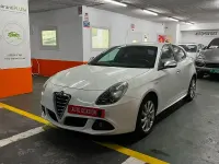 Usado Alfa Romeo Giulietta Distinctive 140 CV (102 kW) 2012 Blanco Utilitario