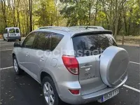 Usado Toyota RAV4 Sol 136 CV (100 kW) 2008 Gris / plata SUV
