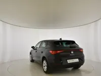 Usado Seat Leon Style 110 CV (80 kW) 2024 Negro
