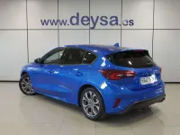 Käytetty Ford Focus ST-Line 125 HP (91 kW) 2023 Sininen Viistoperä
