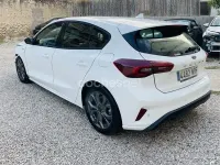Usado Ford Focus ST-Line 115 CV (84 kW) 2024 Blanco Berlina