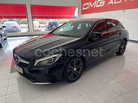Usado Mercedes CLA200 Shooting Brake 136 CV (100 kW) 2017 Negro Familiar