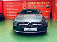 Usado Mercedes CLA200 Shooting Brake 150 CV (110 kW) 2019 Gris / plata Familiar