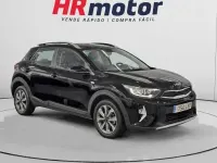 Usado Kia Stonic 100 CV (73 kW) 2022 Negro SUV