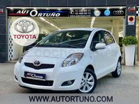 Usado Toyota Yaris Active 90 CV (66 kW) 2011 Blanco Utilitario