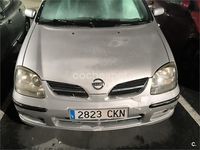 Usado Nissan Almera Tino Tekna 136 CV (100 kW) 2003 Gris / plata Monovolumen