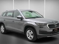 Usado Skoda Kodiaq Style 150 CV (110 kW) 2022 Gris / plata SUV