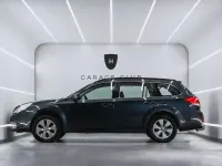 Usado Subaru Outback Premium 167 CV (122 kW) 2011 Gris SUV