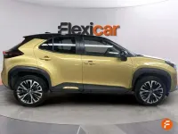 Usado Toyota Yaris Cross Active 116 CV (85 kW) 2022 Amarillo SUV