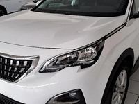 Usado Peugeot 3008 Active 131 CV (96 kW) 2017 Blanco