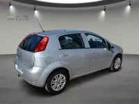 Usado Fiat Punto Pop 69 CV (50 kW) 2016 Gris / plata Utilitario