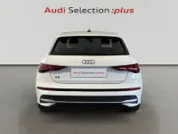 Usado Audi A3 Advanced Plus 116 CV (85 kW) 2024 Blanco Berlina