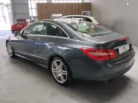 Usado Mercedes E250 Elegance 204 CV (150 kW) 2010 Gris / plata Coupe